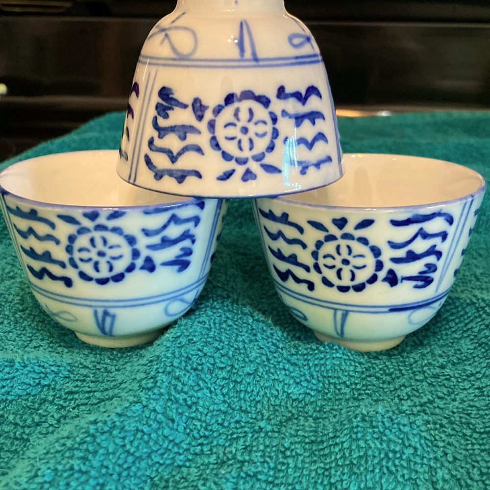 3 porcelain Saki cups made in china white & blue floral Asian Vintage perfect